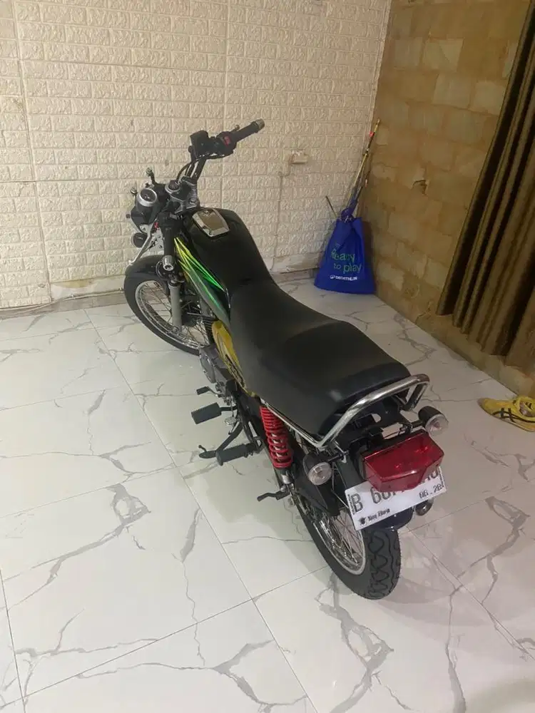 rx king 2004 hitam