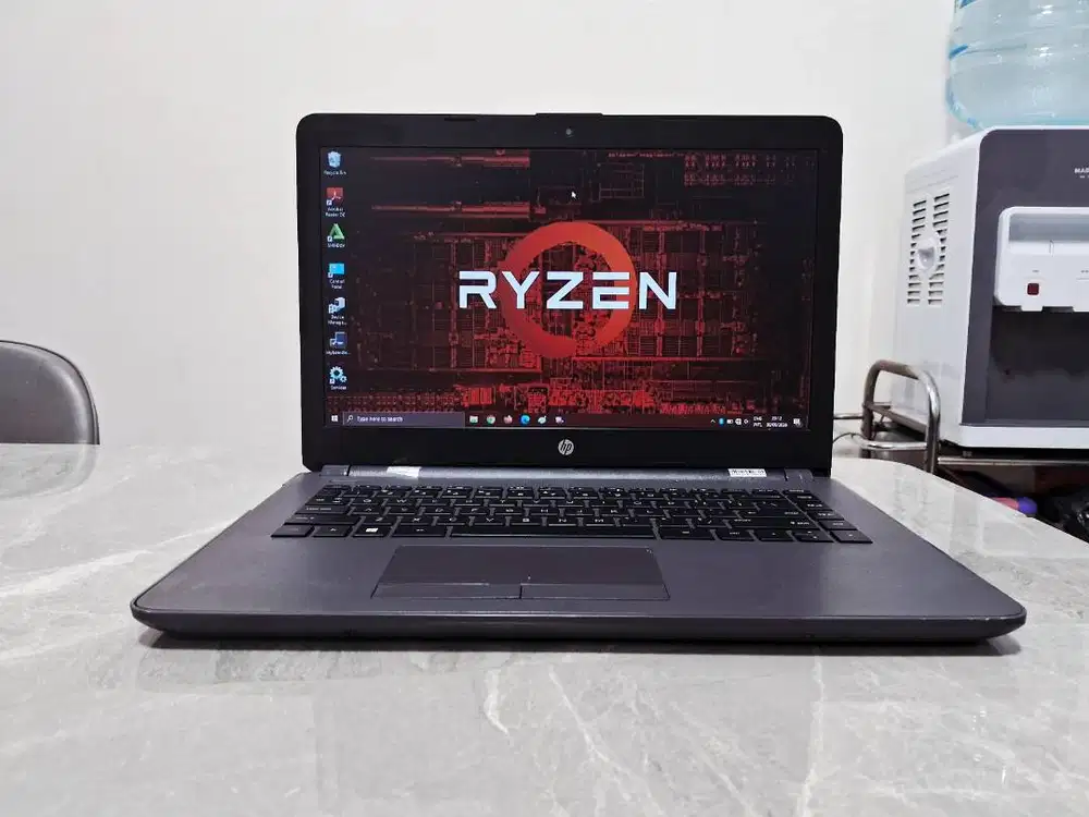 AMD A9 3.0GHz SSD ReadyUp 5Compute Radeon R5 Win ORI Laptop HP Garansi