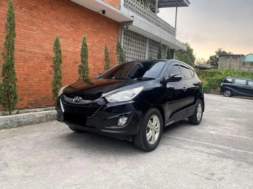 Cash - Tucson GLS matic 2012 Black || 2013