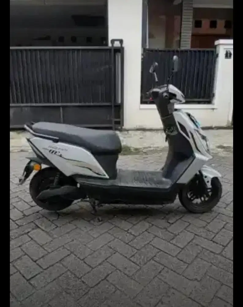 Motor listrik united