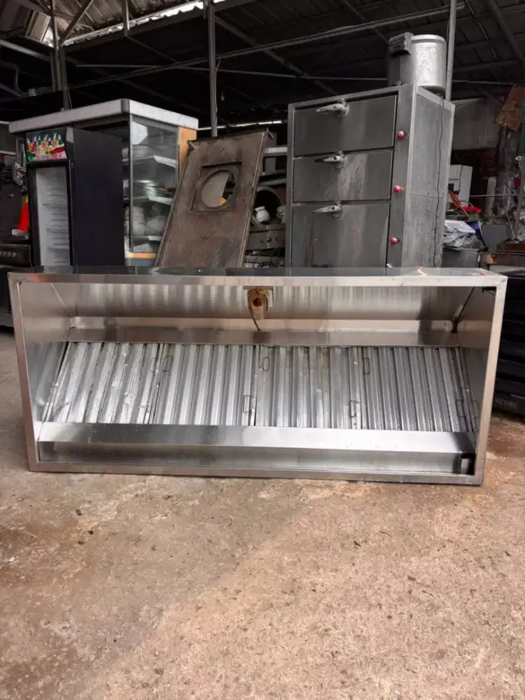 HOOD
Ukuran 200x90x60