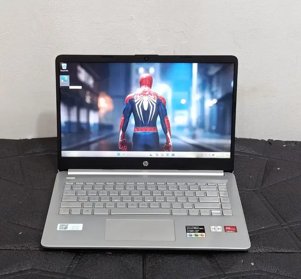 Laptop hp 14s-fq0xxx prosesor AMD Athlon Gold 3150U RAM 4GB SSD 512GB