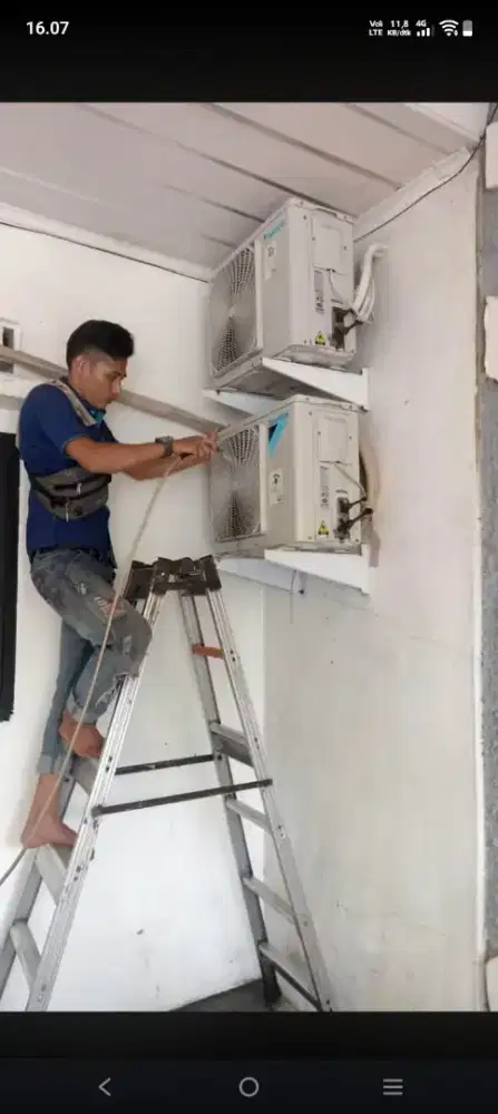Servis AC kulkas mesin cuci kompa air dll