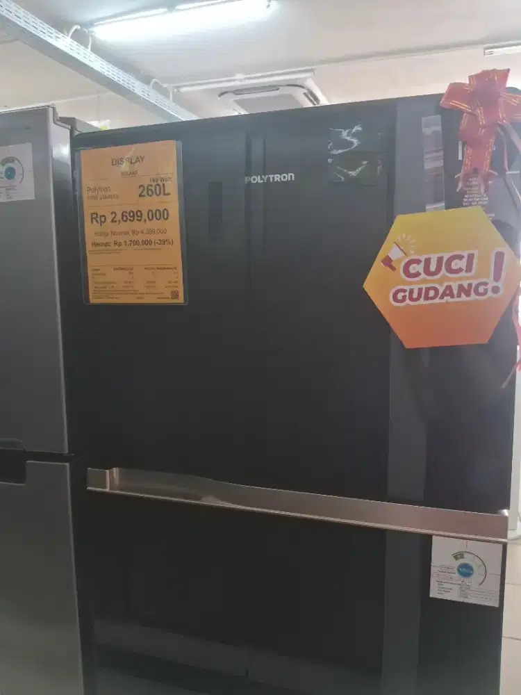 Kulkas polytron 2 pintu (cuci gudang) bisa cicilan