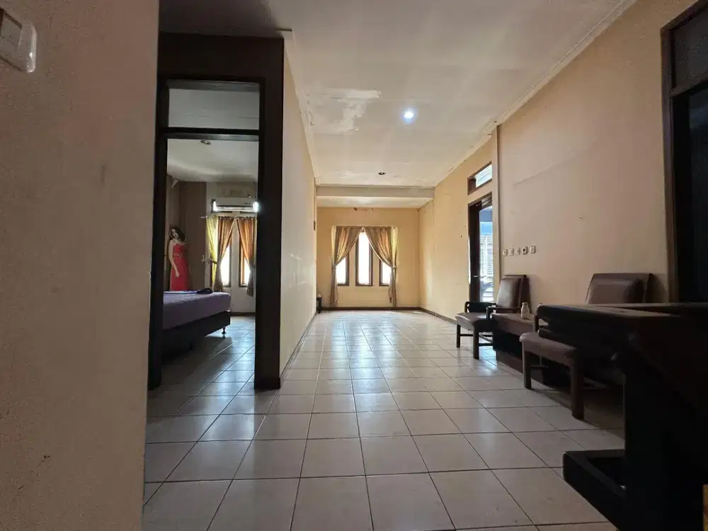Rumah Murah Siap Huni 2,5 Lantai bagus di Jalan Riung Bandung