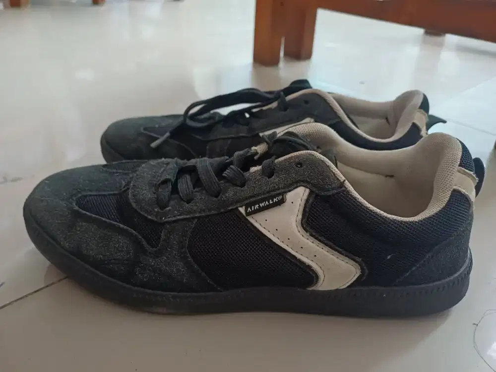 sepatu air walk
