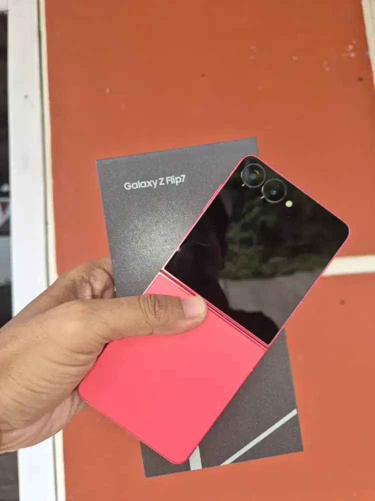 Samsung z flip 7 256GB second lengkap siap pakai