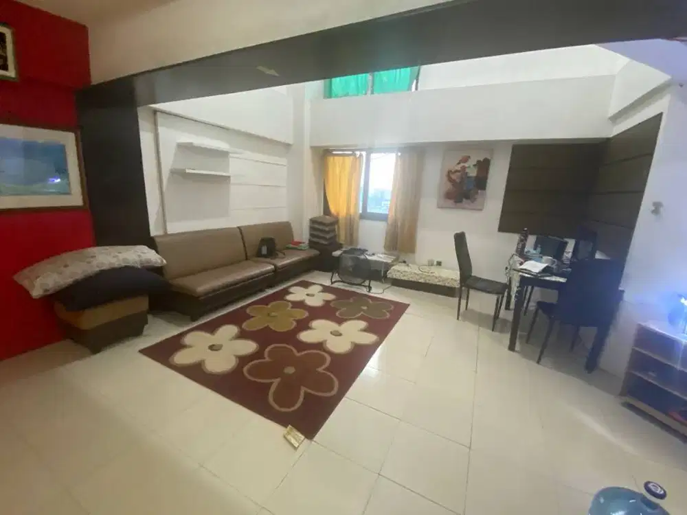 DISEWAKAN APARTEMEN RAJAWALI 1 UNIT 3BR DUA LANTAI 150M2