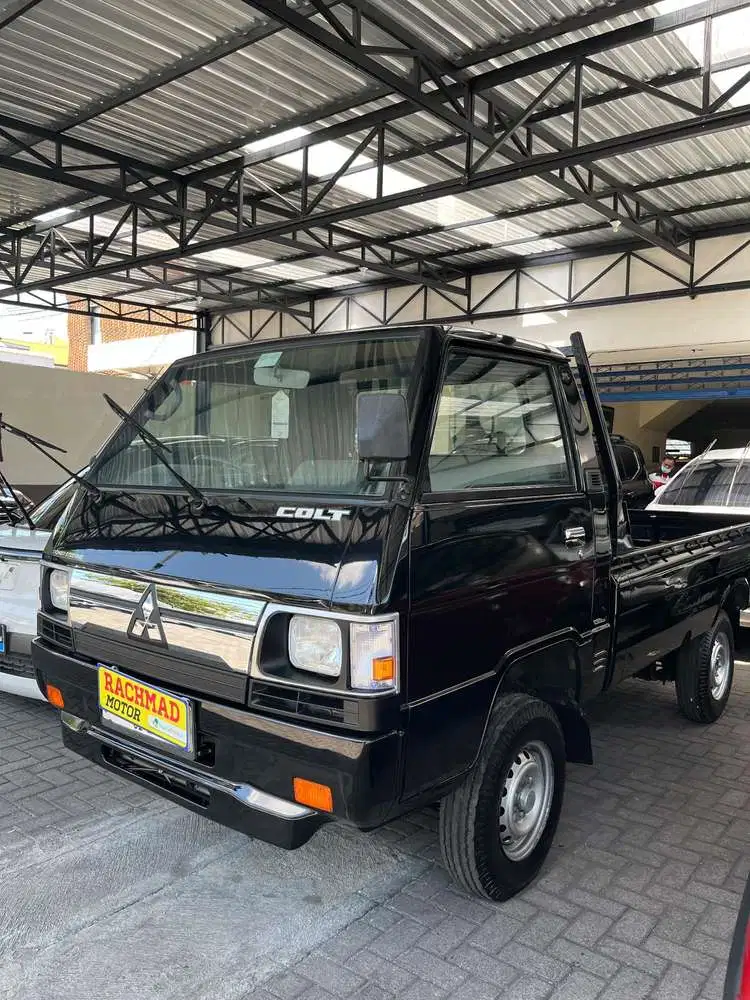 Mitsubishi L300  P-Up 2024 Hitam