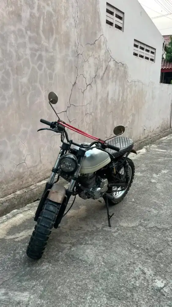 Di jual motor custom basic GL