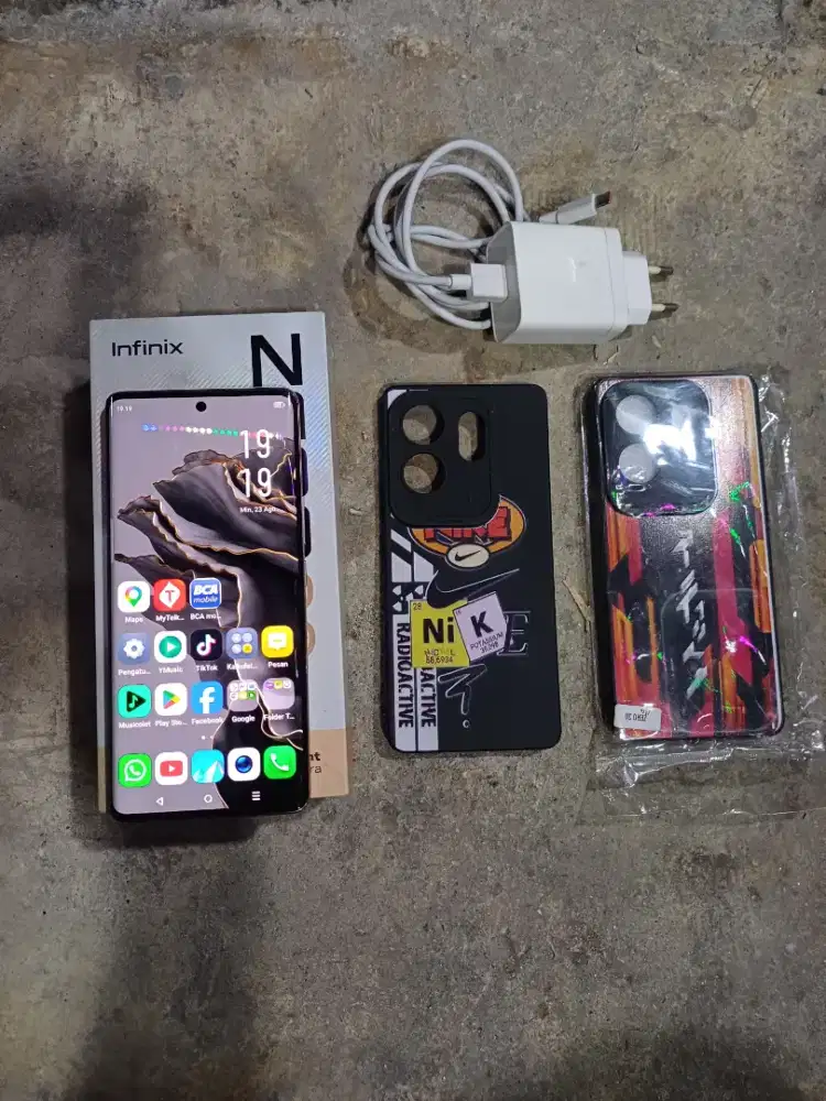 INFINIX ZERO 30 4G RAM 8GB+8GB ROM 256GB MEDIATEK HELIO G99 AMOLED