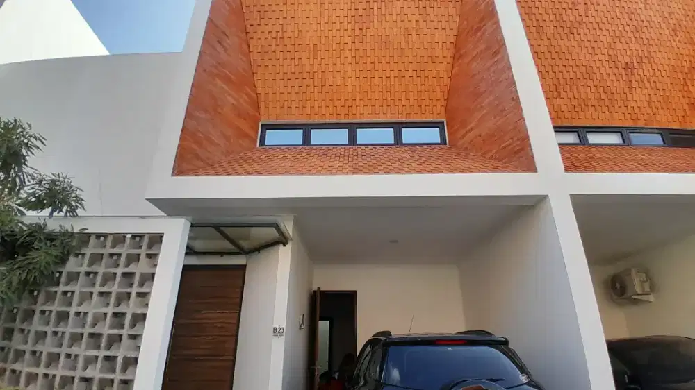 Disewakan Rumah 2 Lantai di Jakasampurna ( Tahunan )