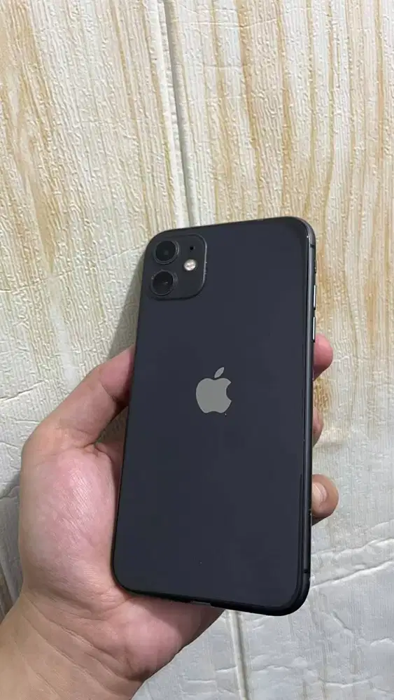 JUAL iPhone 11 128GB GREY – LENGKAP – KONDISI MATI TOTAL