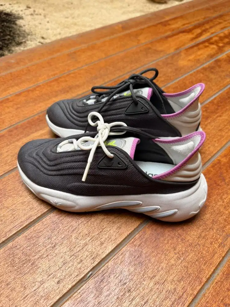 Tampil Trendy & Sporty Setiap Hari dengan Adidas Originals!