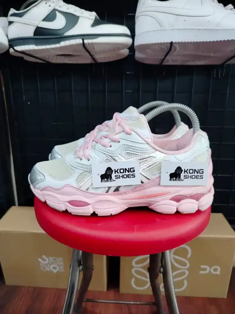 SEPATU ASIC GEL NYC X KICKI YANG ZHANG CREAM PINK
