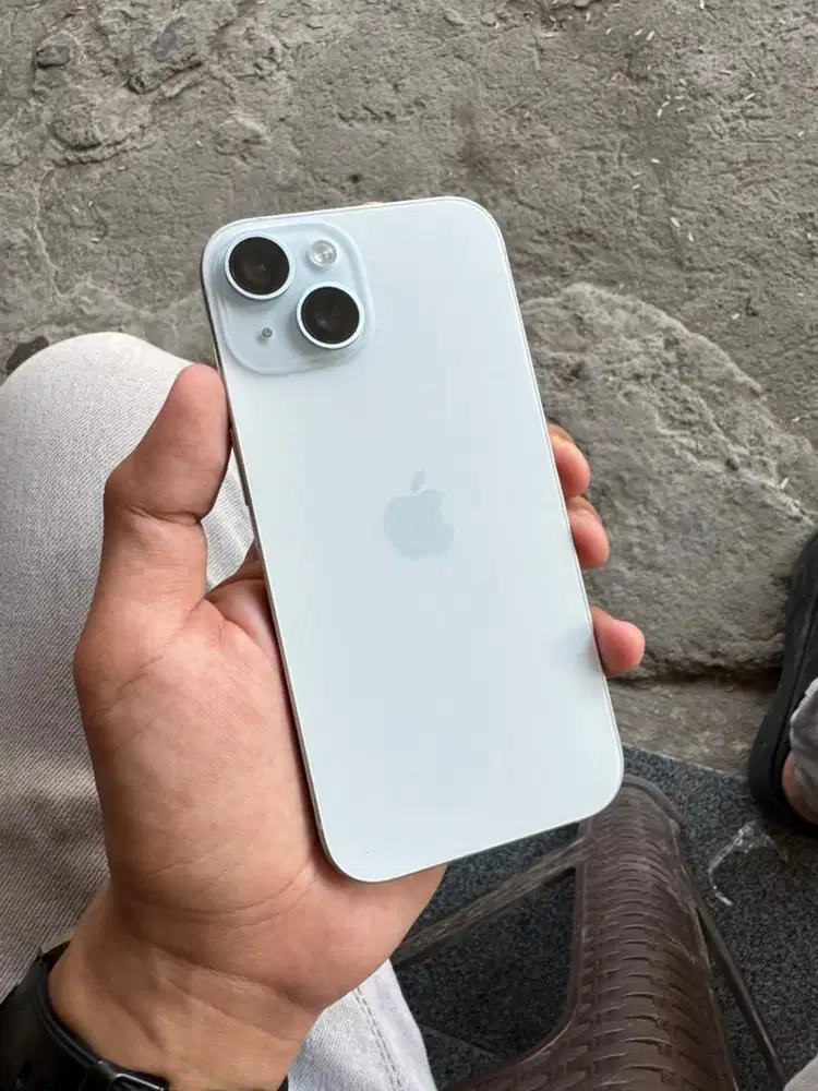 iPhone 15 128 Gb Biru Bh100% on juli 2027