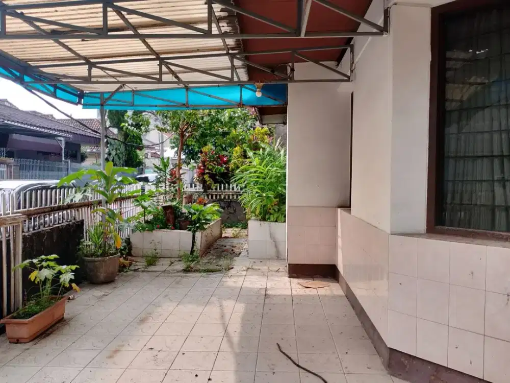 Dijual Rumah Lama Terawat Area Sumur Kota Bandung