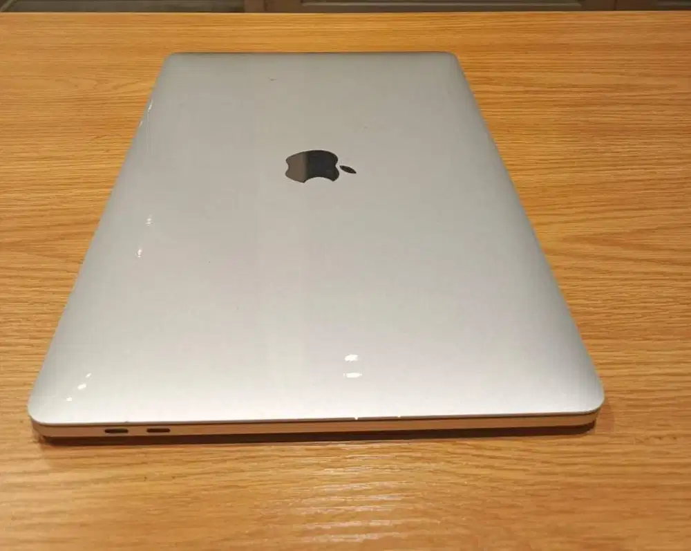 Macbook Pro 13” 2020 Touchbar A2251 Silver Corei5 16GB 512BGb