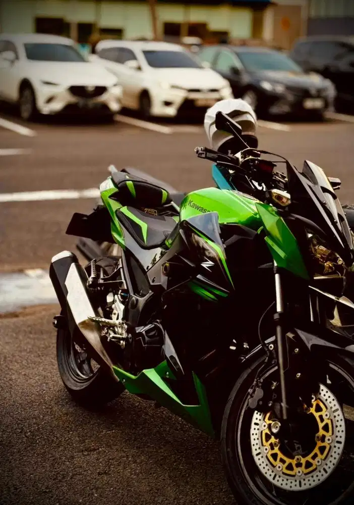 Dijual Kawasaki z250 thn 2014 kilometer 17rb