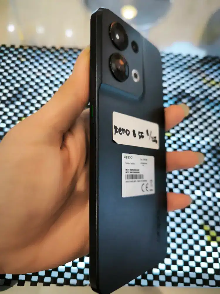 Oppo Reno 8 5G ( Oppo )