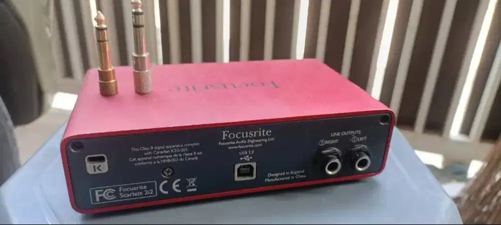 Jual cepat BU Focusrite Scarlett 2i2