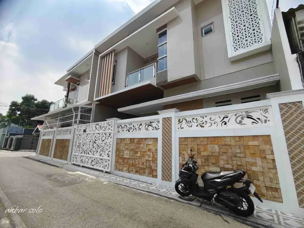 rumah baru dekat paragon Moll solo