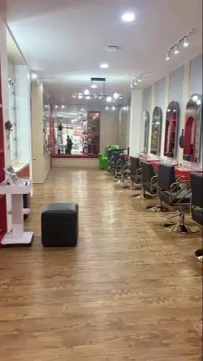 DICARI HAIR STYLIST DAN TERAPIST
