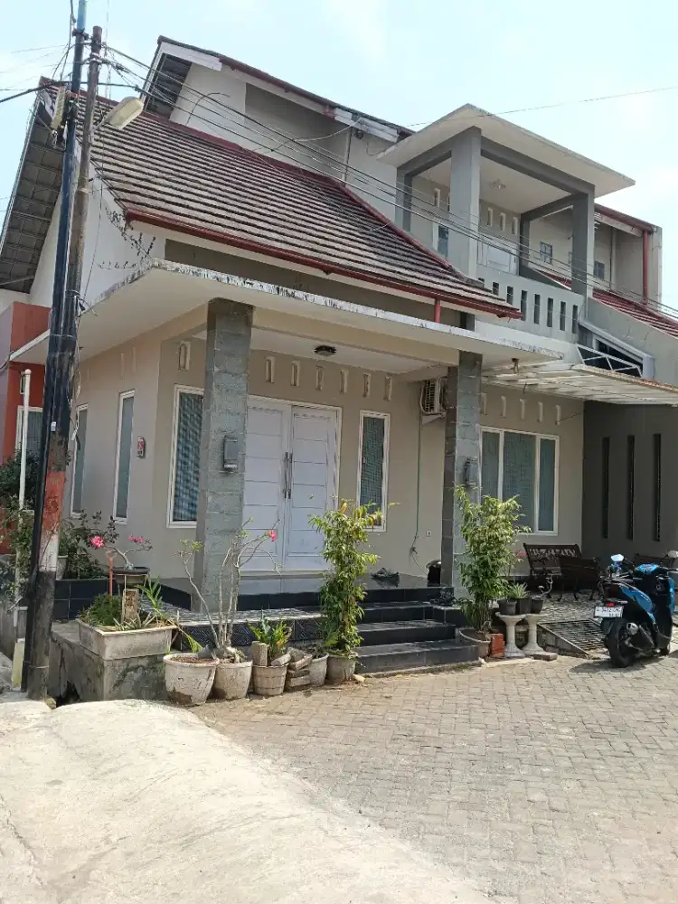 Rumah 2 lantai di hook dkt masjid dan fasum