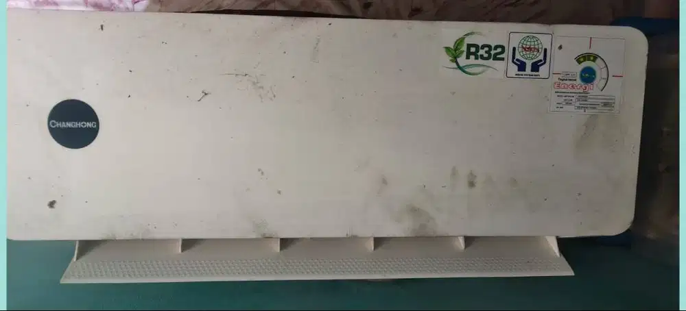 mau di jual aja ni, ac merk ENERGI uk 1/½ PK pemakaian blm 1 tahun