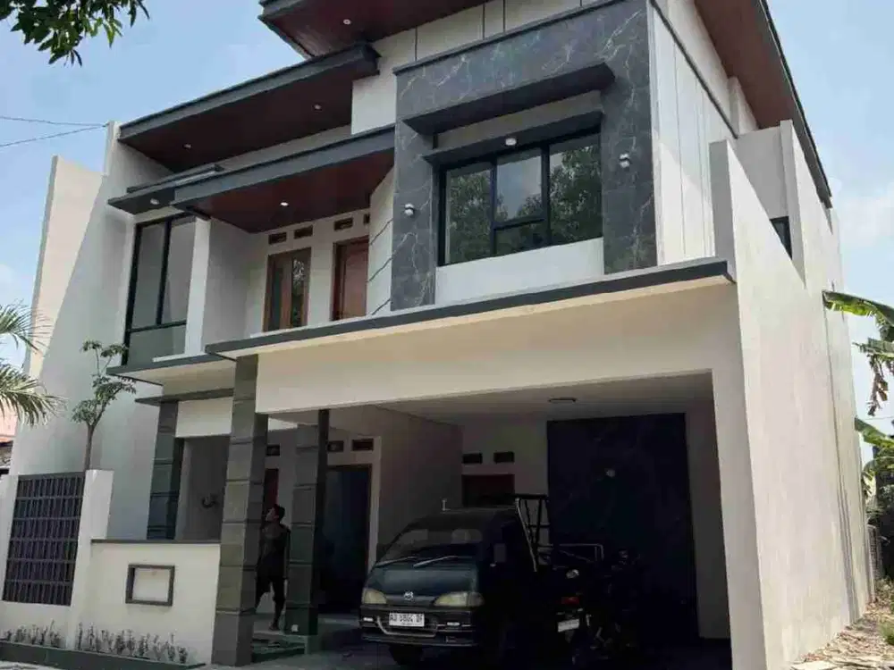 Rumah Mewah 2 Lantai Baru Gress Siao Huni Tengah Kota Solo