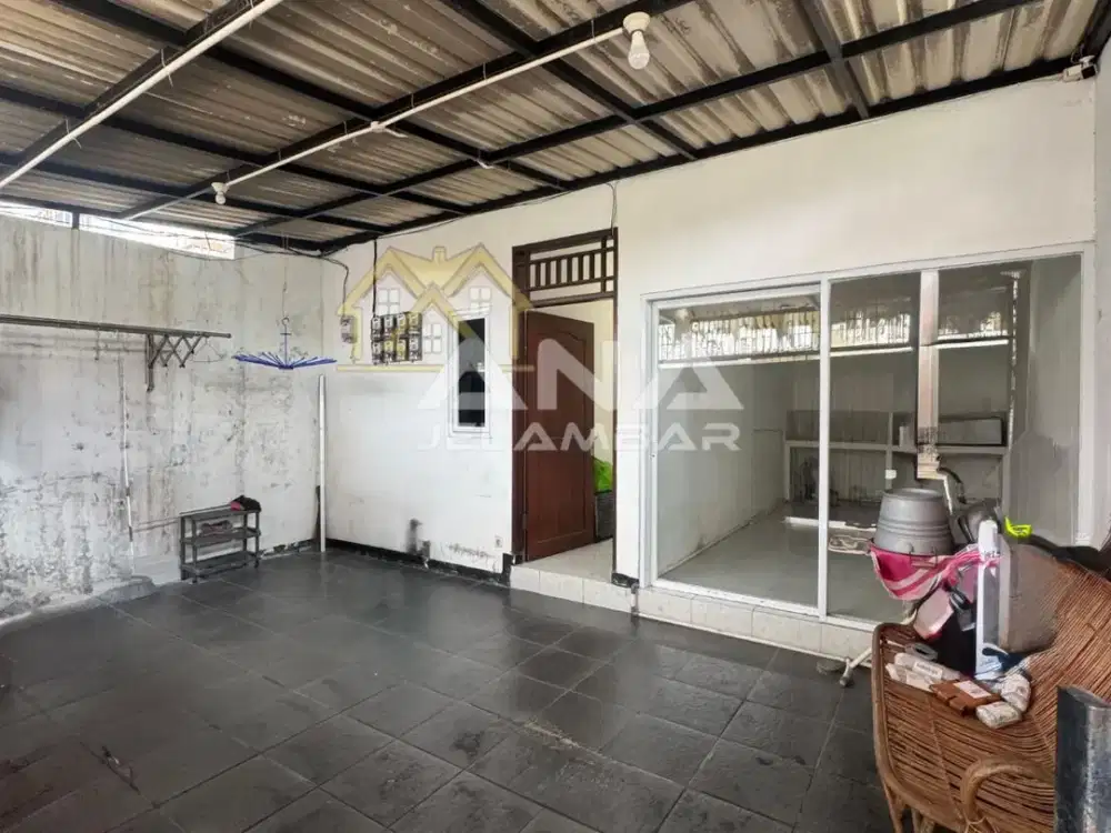 ANA RUMAH KOST BERJALAN UK 6X24M DI JELAMBAR