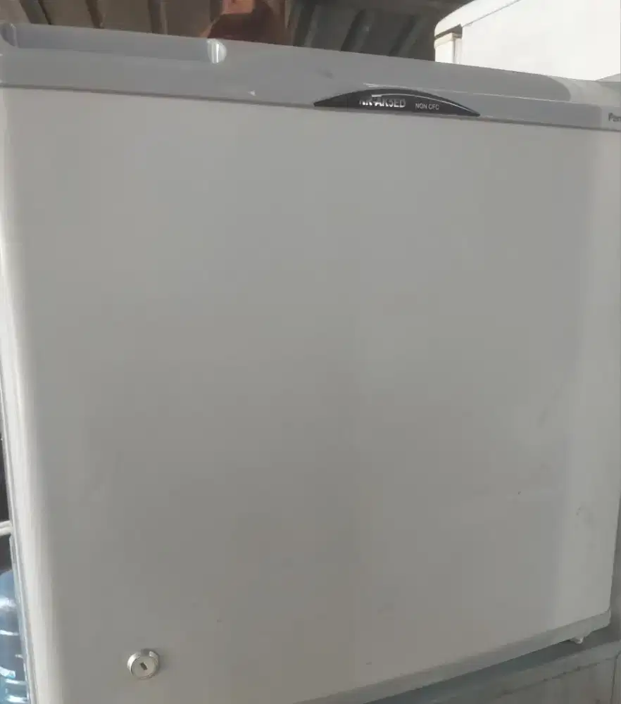 Di jual kulkas panasonic portabel kondisi normal ori siap pakai