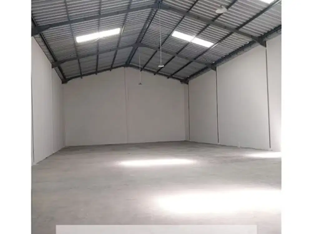 DISEWAKAN GUDANG SIAP PAKAI JEMBER