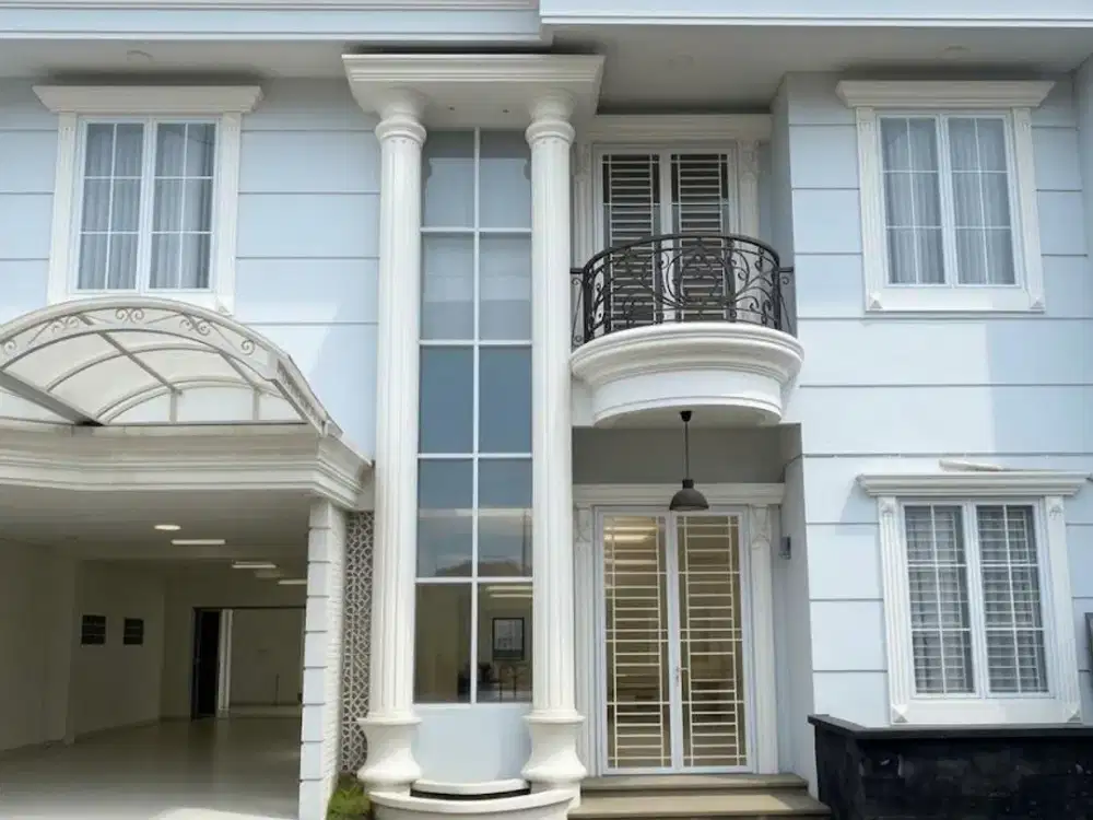 Dijual Rumah Mewah Full Furnish di Jakarta Timur Siap Huni lokasi di lingkungan yang paling premium