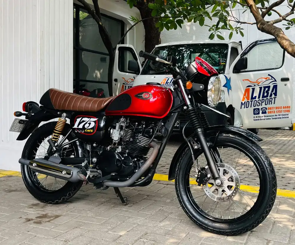 Kawasaki w175 cafe