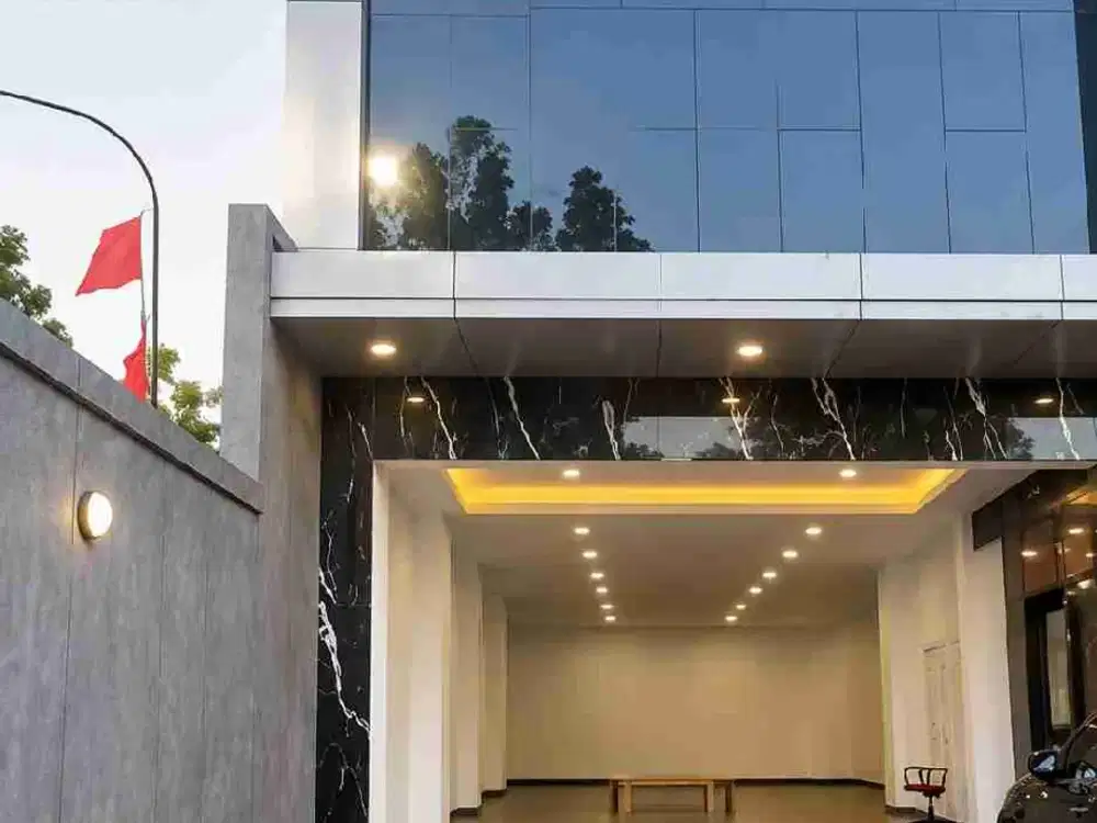 Gedung Baru 4,5 Lantai Lokasi Strategis di Cawang