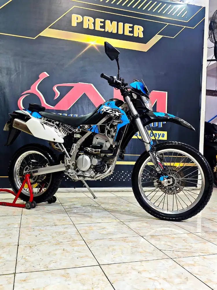Kawasaki KLX 250cc hitam mewah Th 2013. Anugerah motor rungkut tengah