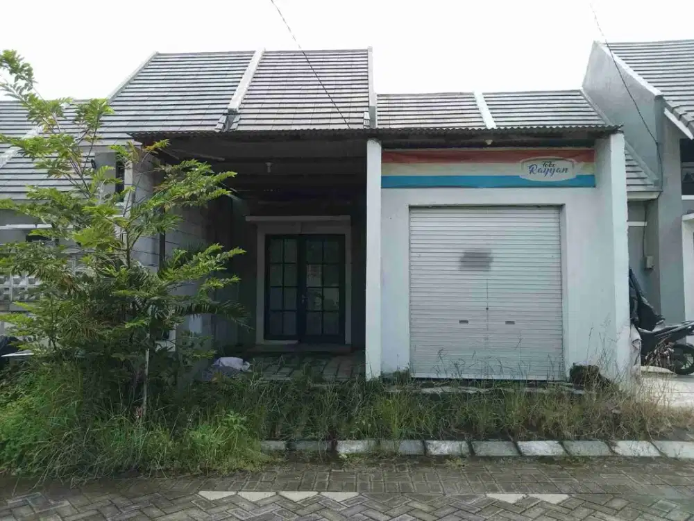 DI JUAL RUMAH 

PERUM TAMAN ANGGUN SEJAHTERA 7 BLOK B4/07
KEL. : SUWALUH
KEC. : BALONGBENDO
KAB  : SIDOARJO
