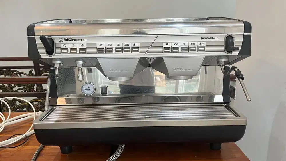DIJUAL Mesin Kopi – Nuova Simonelli Appia II 2 Group