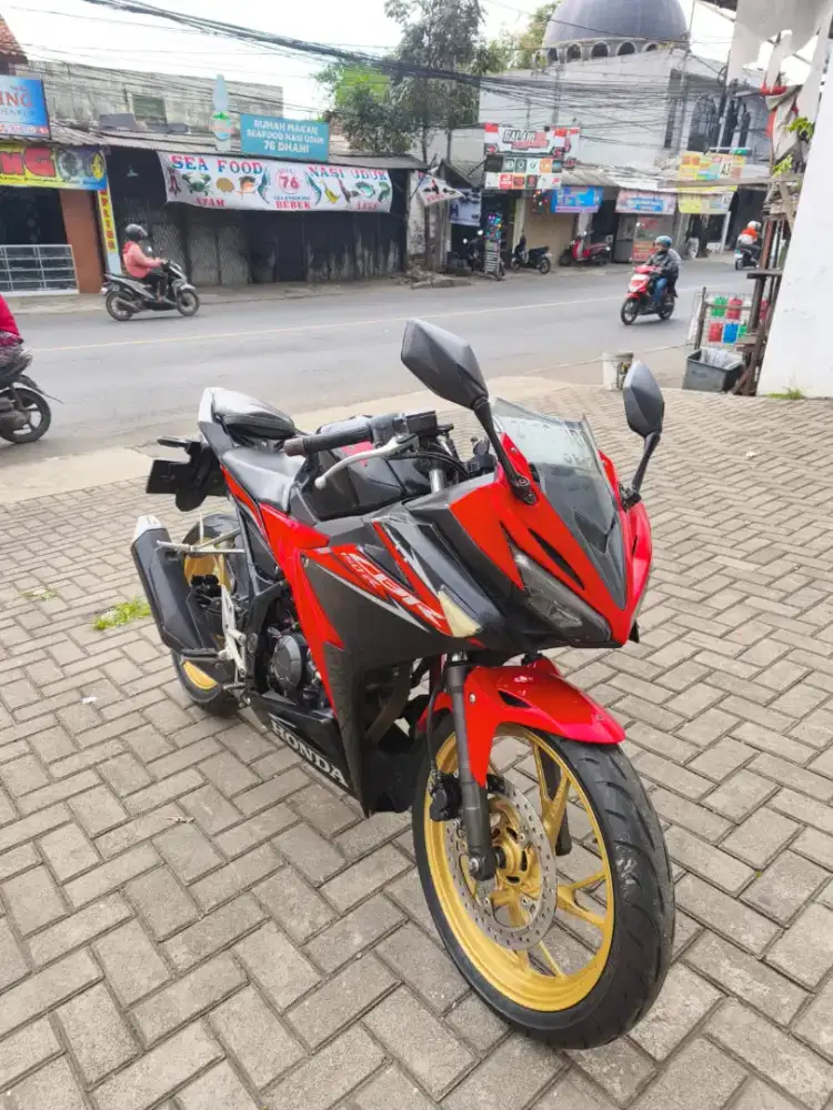 Honda CBR 150R 2018