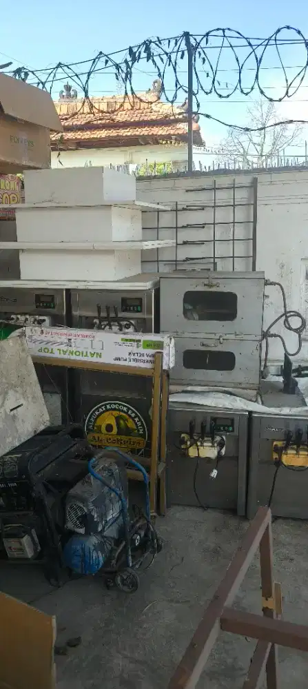 Dijual mesin eskrim bekas