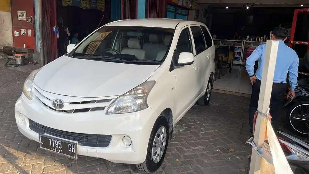 Toyota Avanza 2012 Bensin
