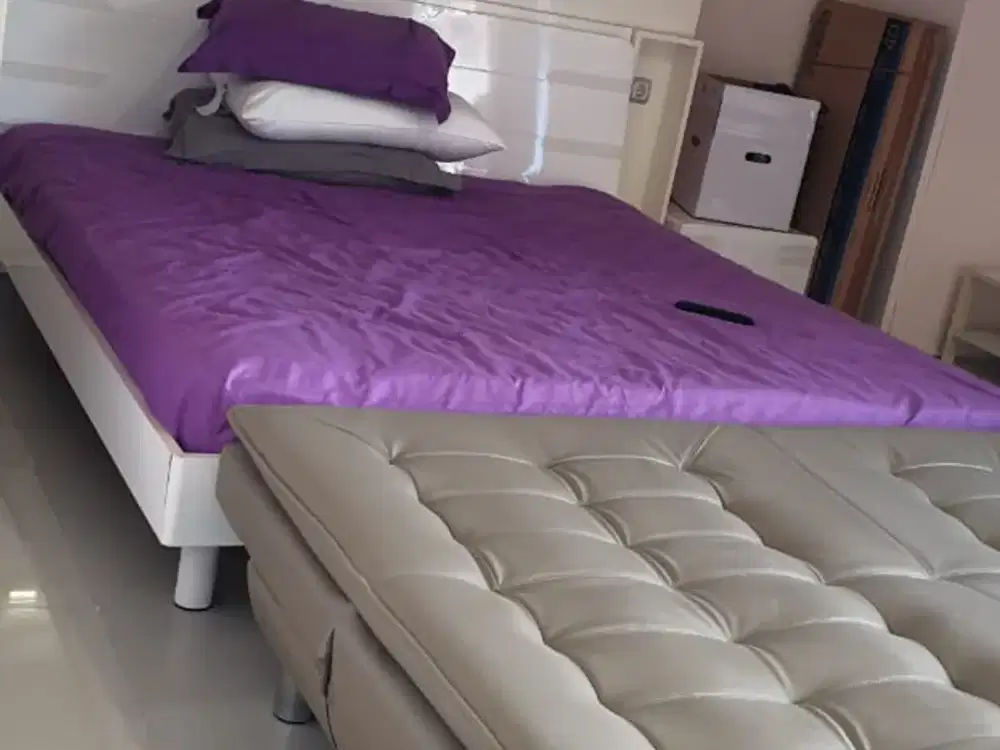 DISEWAKAN!! Apartemen Tanglin, Pakuwon Mall - Type 2BR jadi 1BR, Furnished