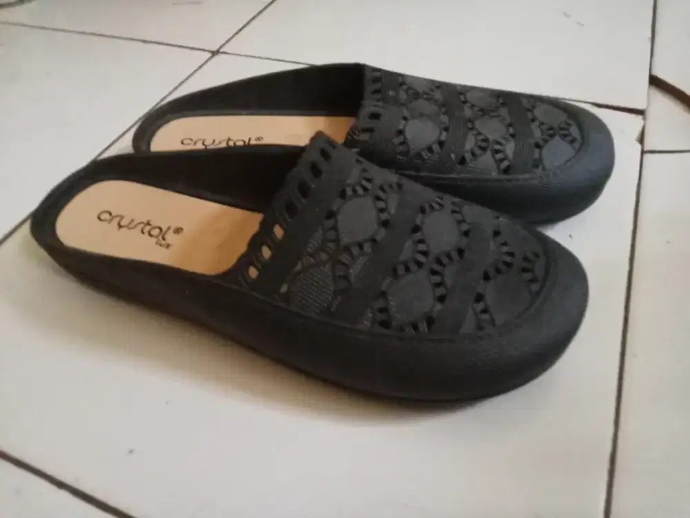 Sandal wanita baru