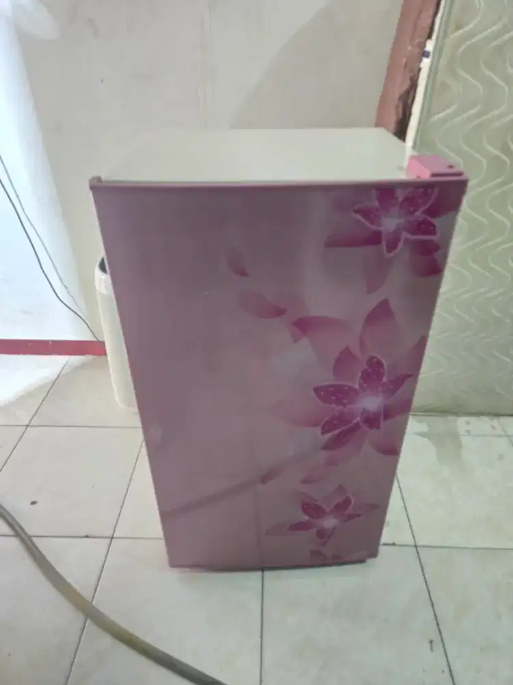 kulkas 1 pintu sharp