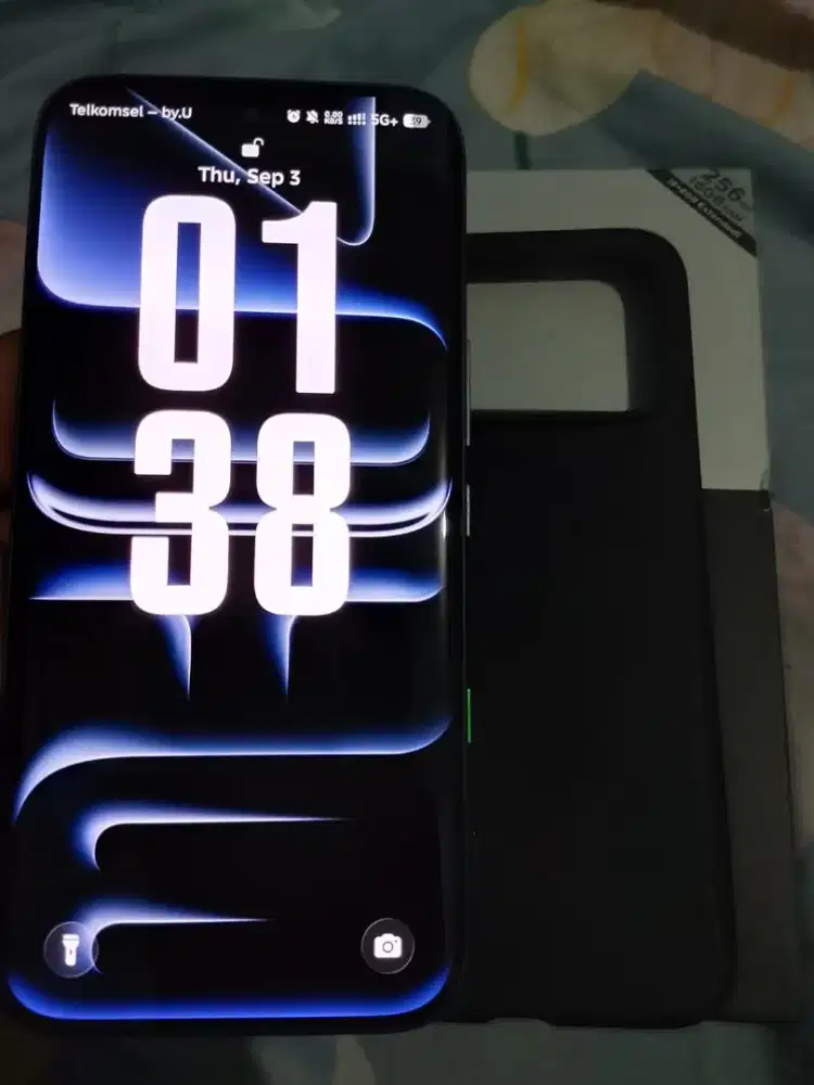 Infinix noted edge 5g 8/256gb