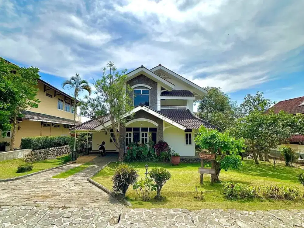 Dijual Villa Full Furnish di Kusuma Estate Batu
