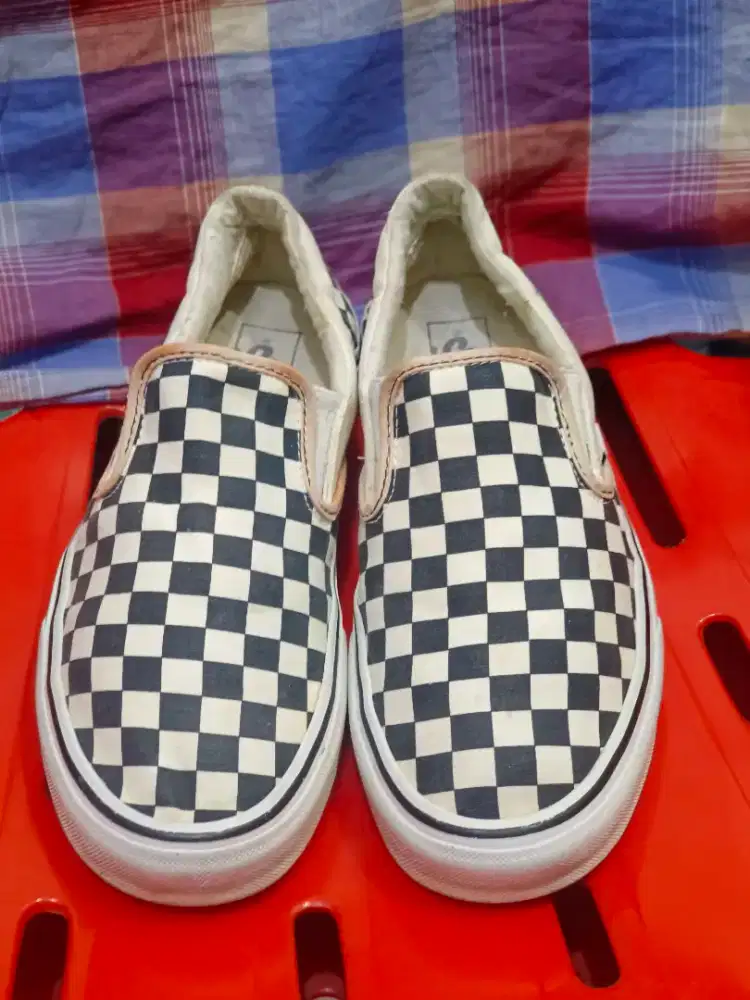 Sepatu Casual Slip on Vans Checkerboard uk 43 ins 280.ori