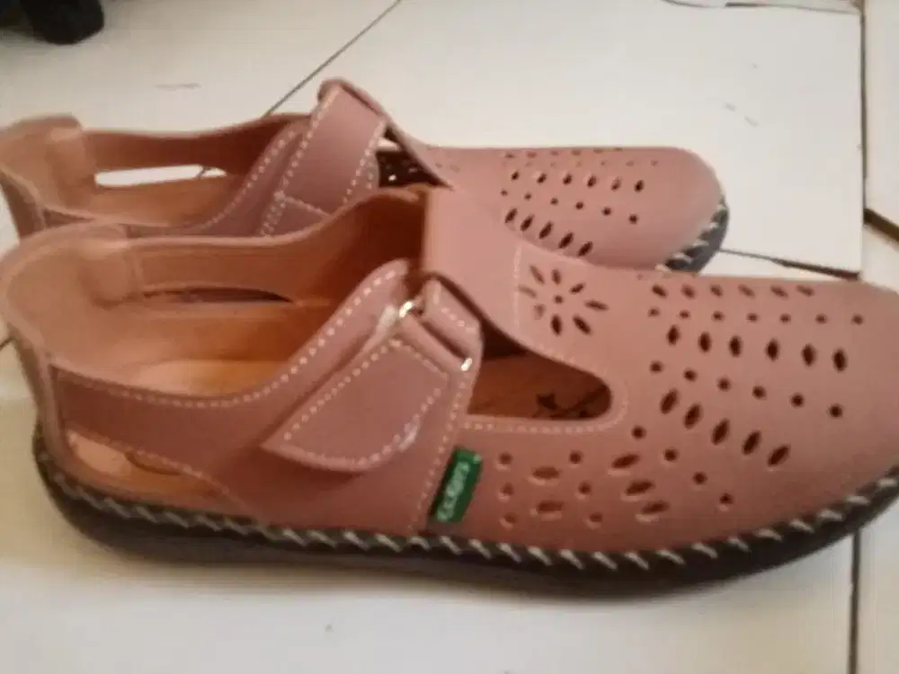 Sandal selop wanita
