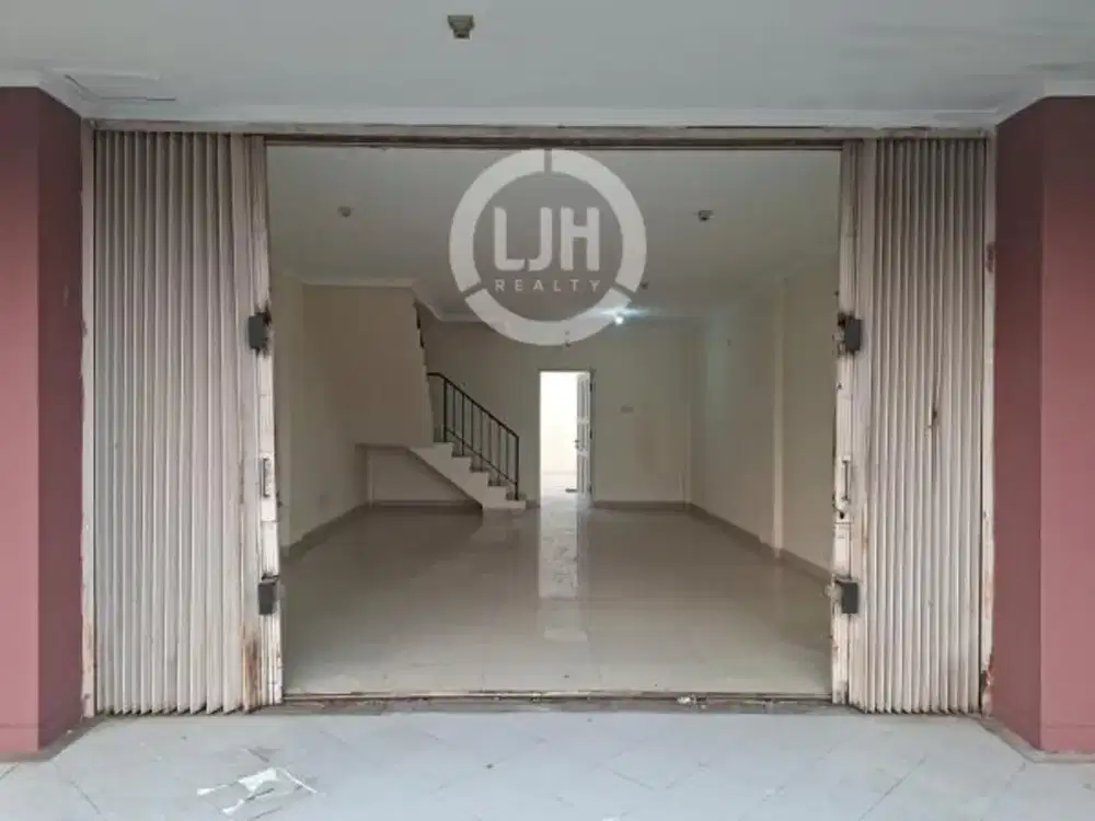 Ruko 3 Lantai di Symphony Harapan Indah Bekasi Jawa Barat